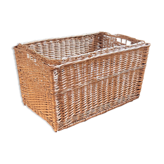 Wicker box