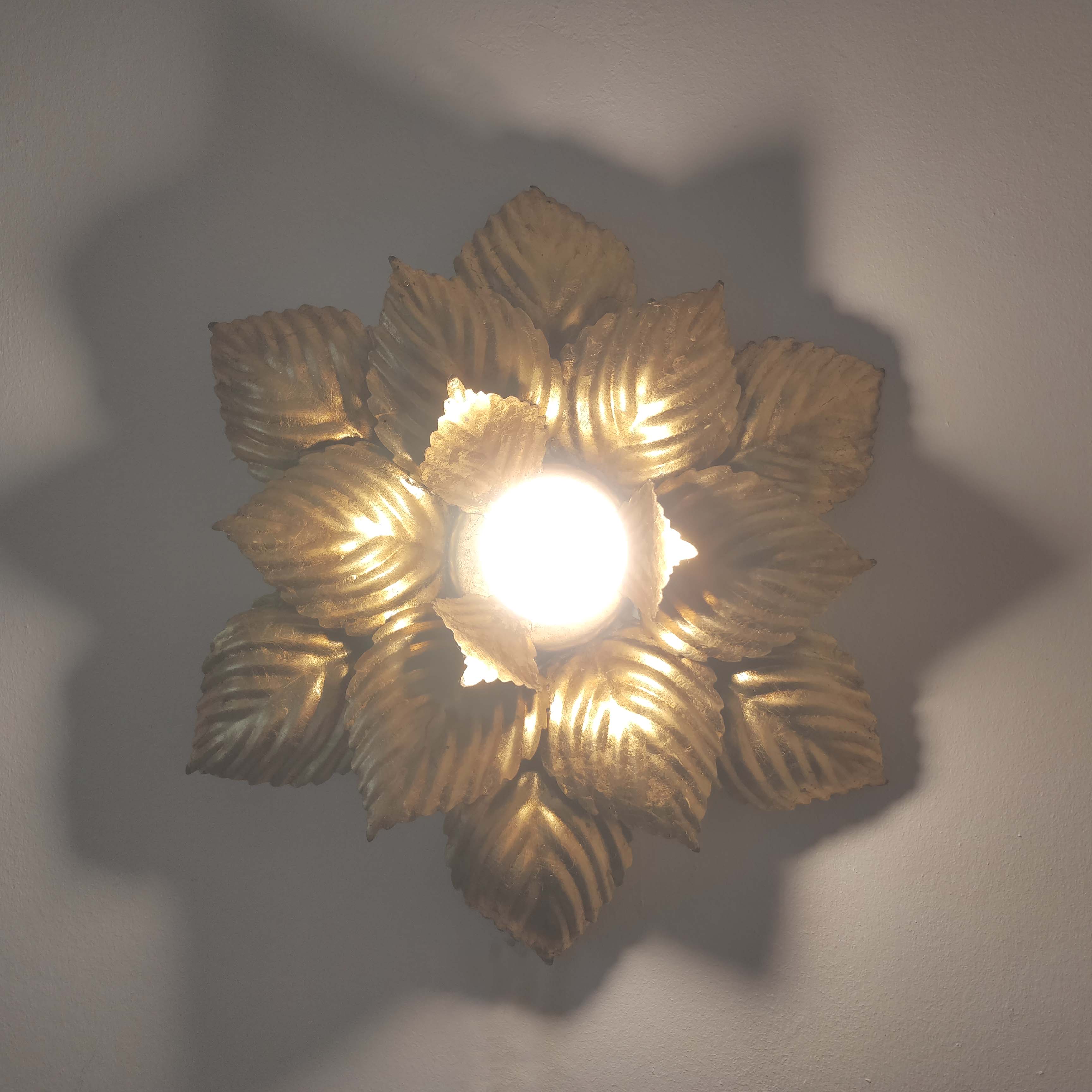 Flower wall lamp leaves golden metal 40cm