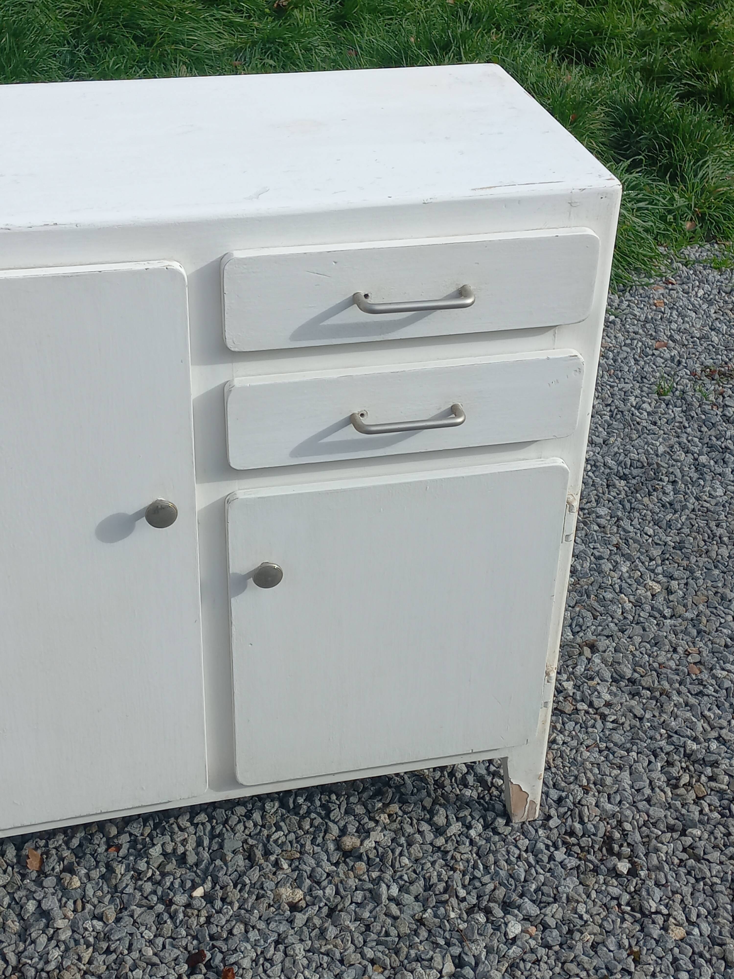 Buffet parisien patine blanche des années 50