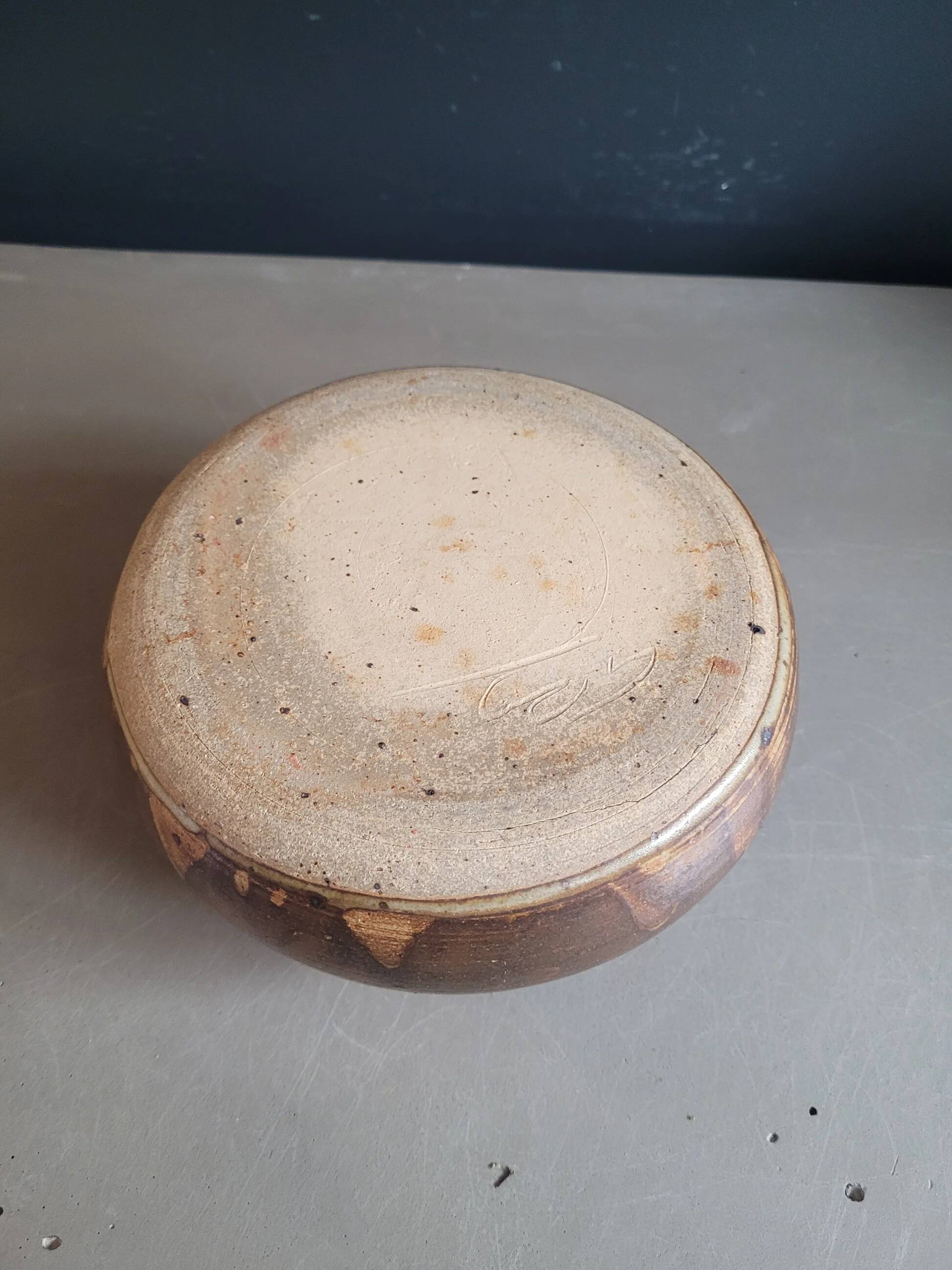 Vintage ceramic flower holder cushion