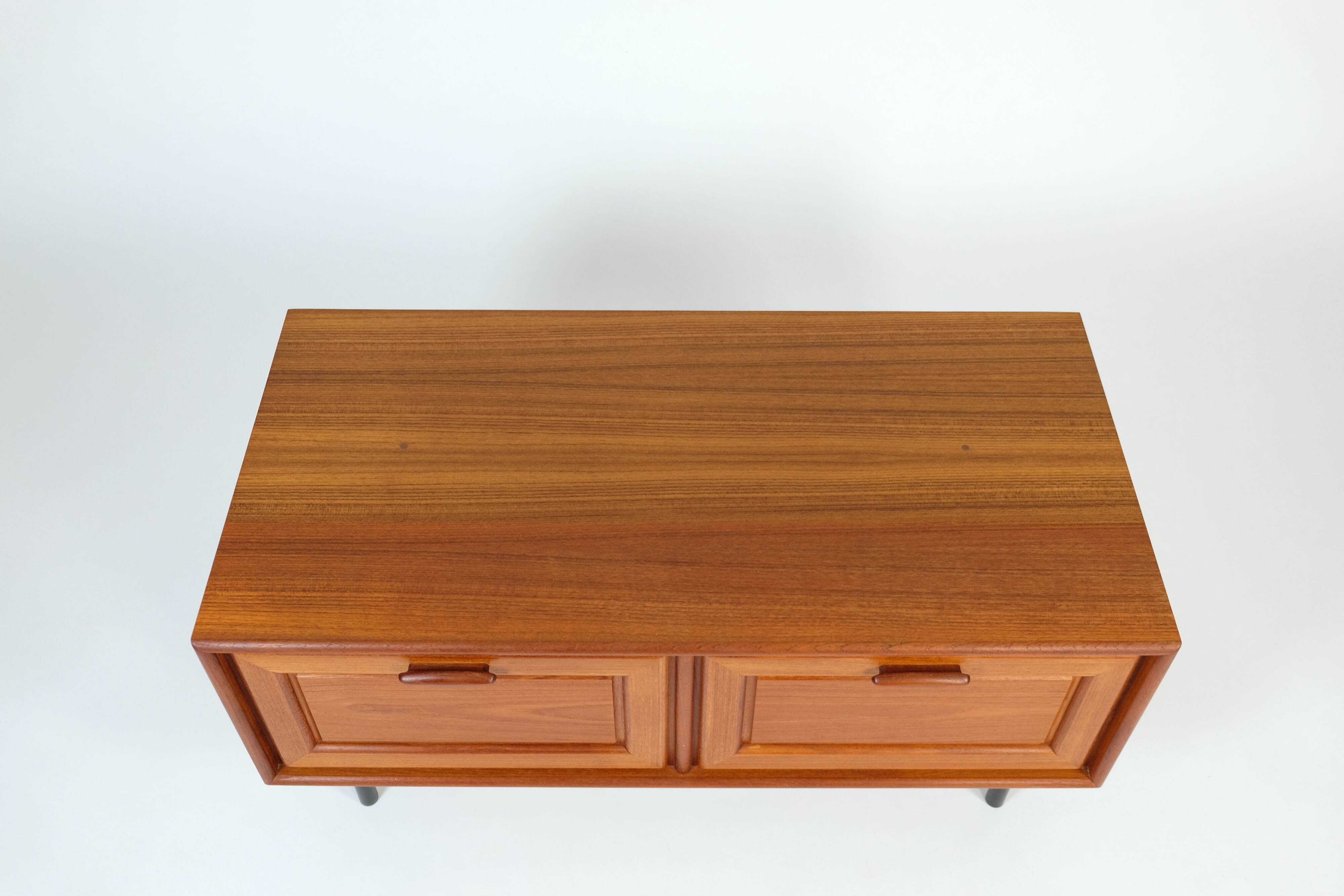 Vintage teak lowboard chest of drawers sideboard drawers 60s 70s