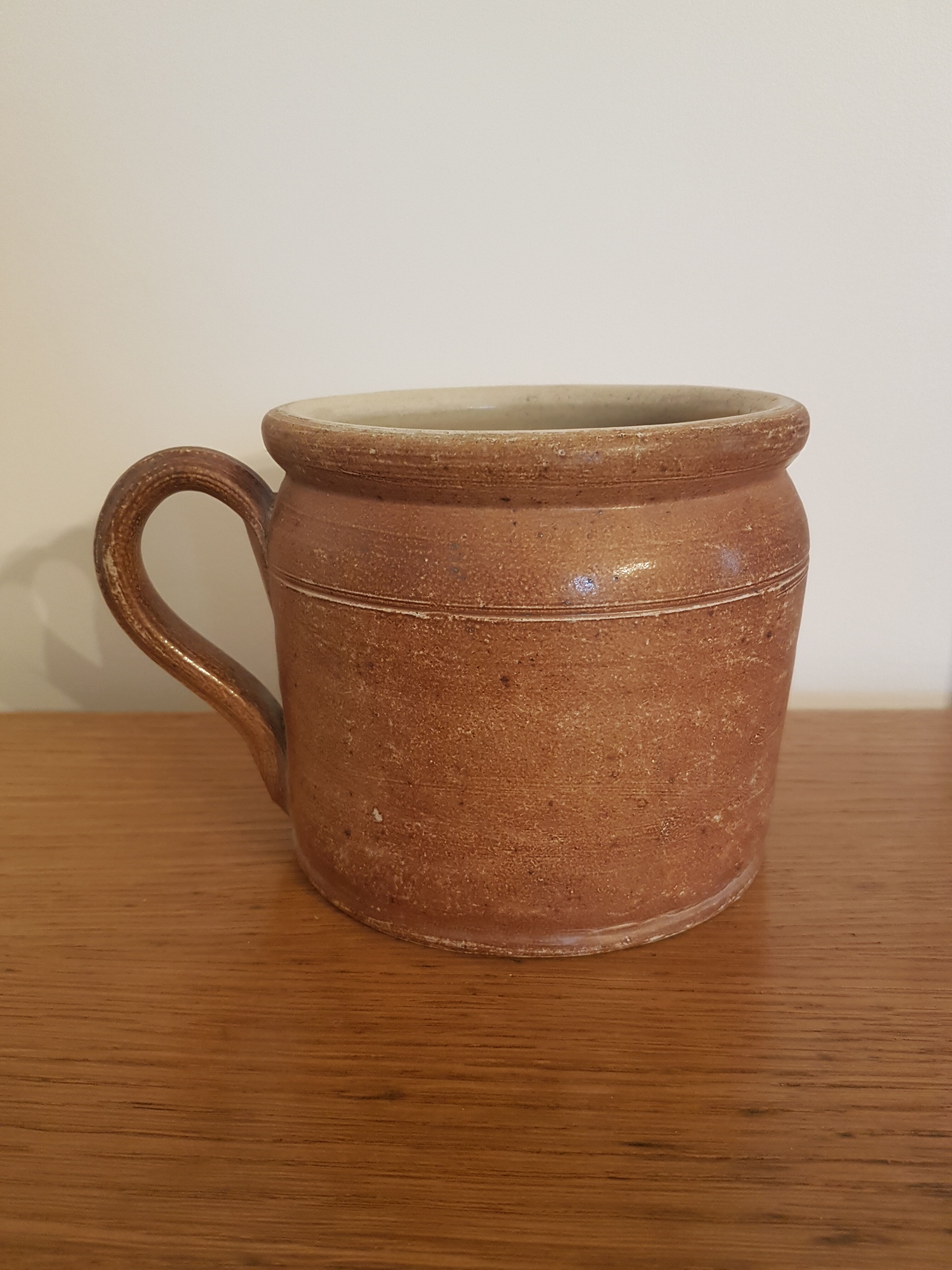 Sandstone pot
