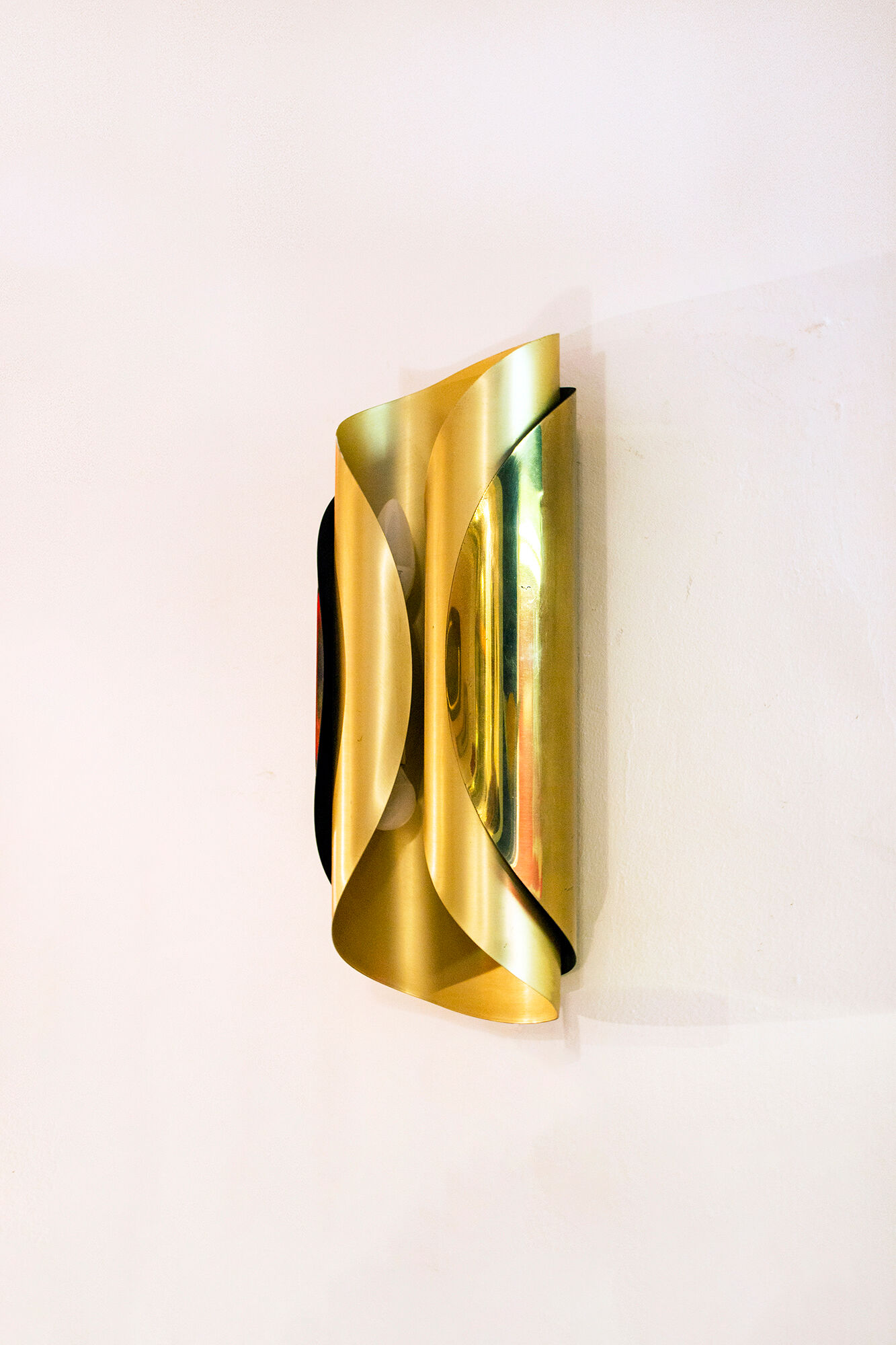 Brass wall lamp Italy 70s