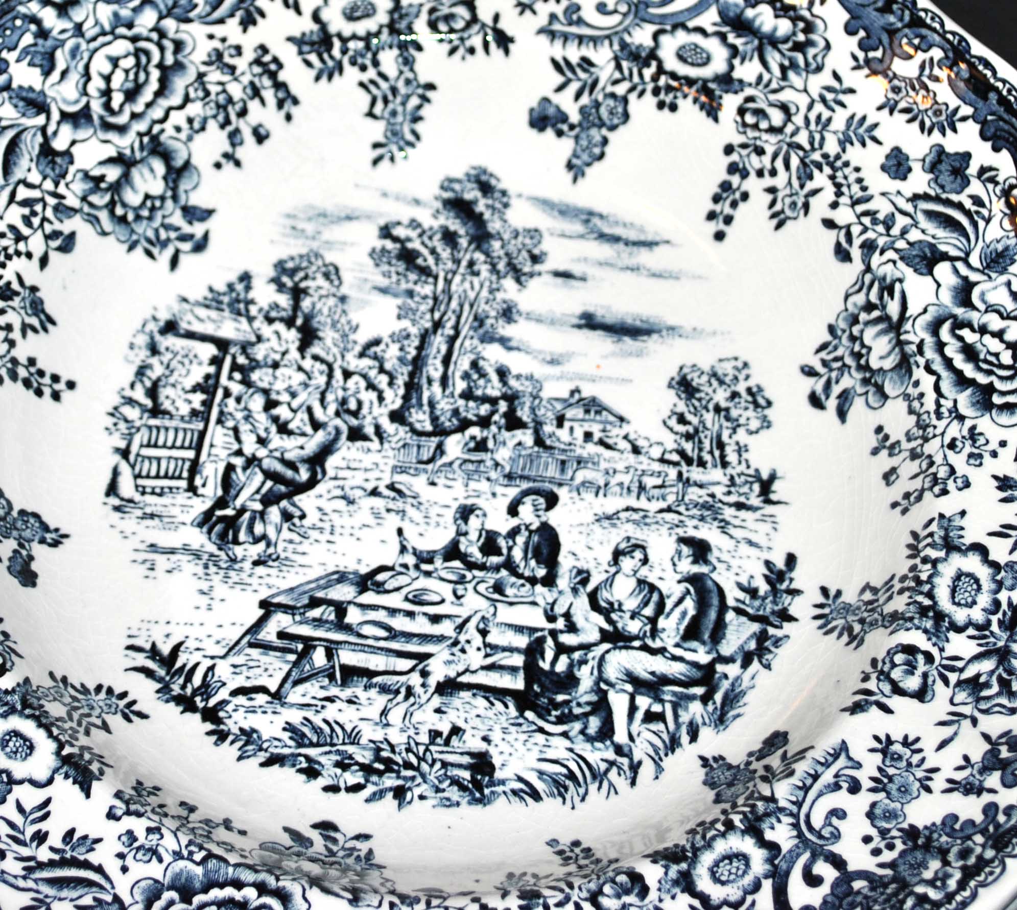 Series of 6 plates in Lunéville earthenware decoration English country - picnic in the countryside