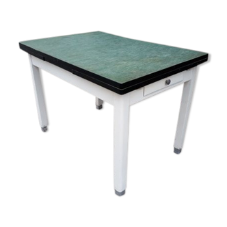 Table en bois vintage plateau en linoléum vert