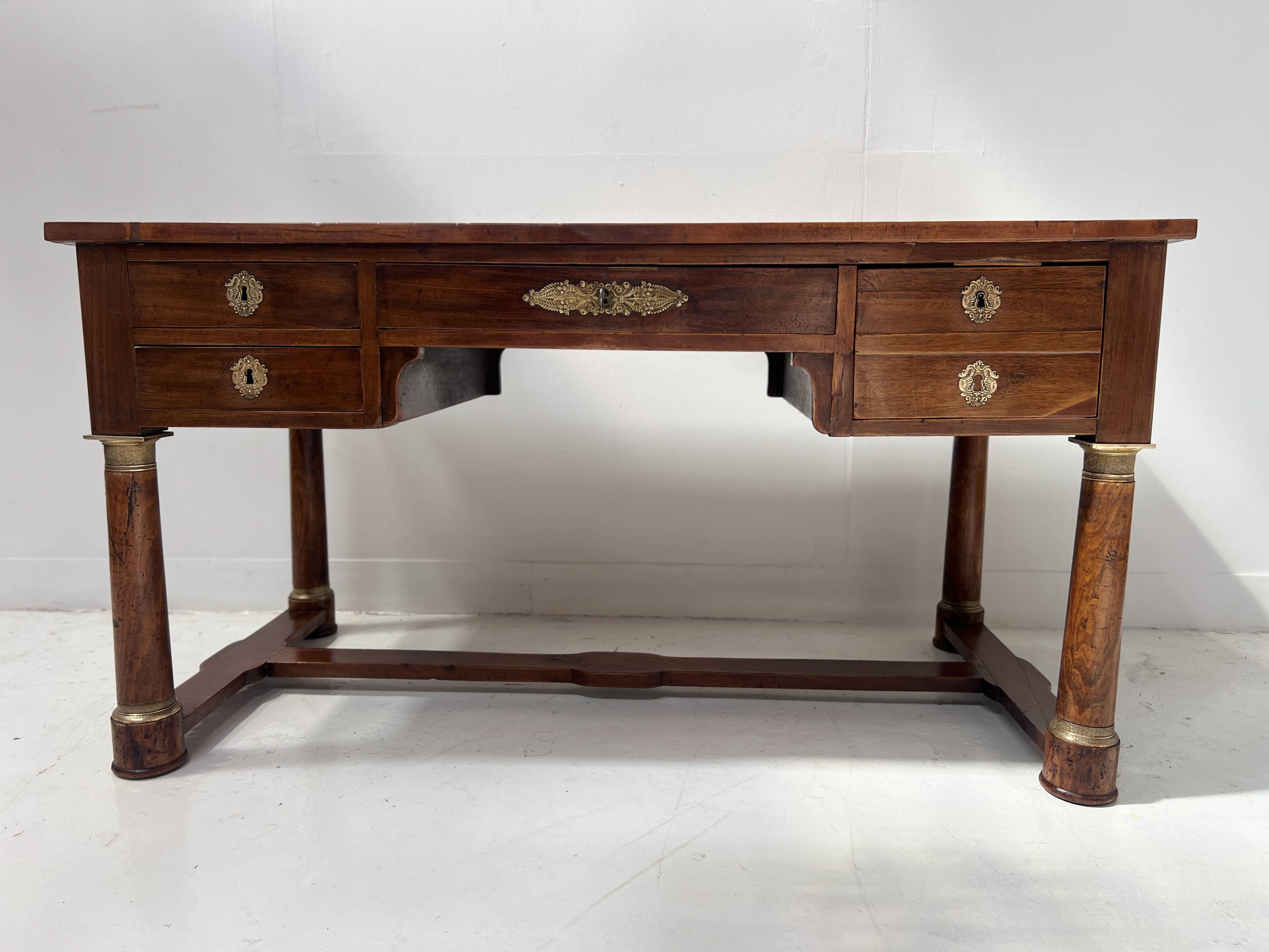 Empire style desk in mahogany and veneer, 19th century.
