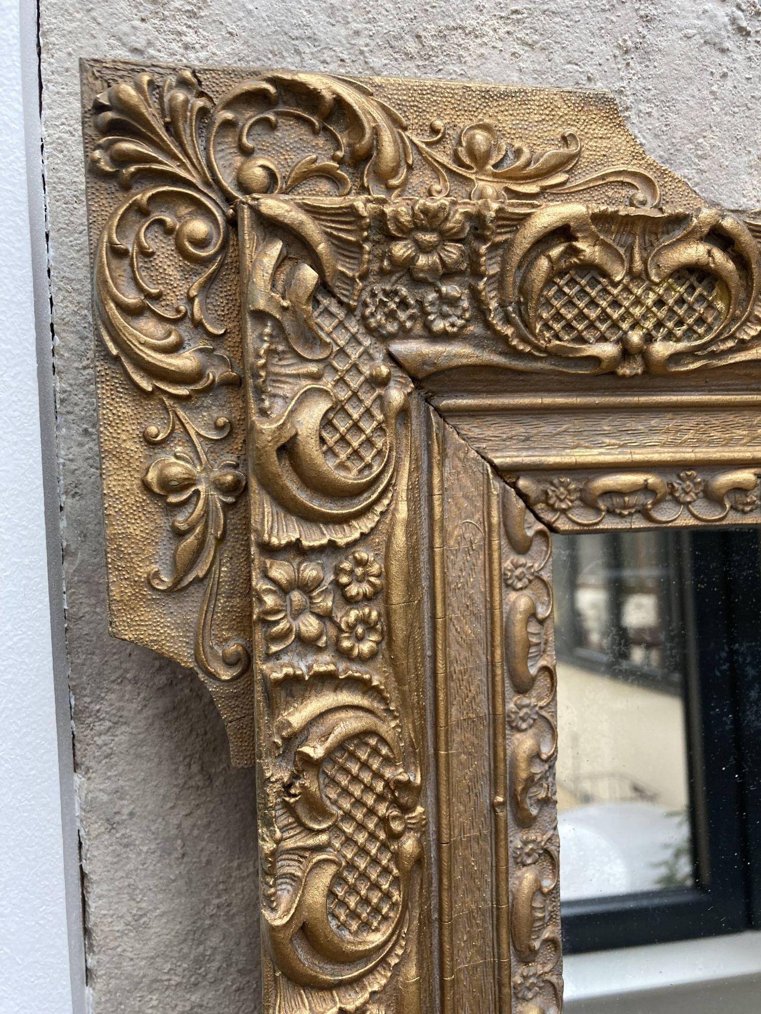 Miroir doré bois et stuc XIXeme 60x88cm