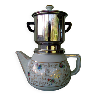 Cafetière en porcelaine de Couleuvre