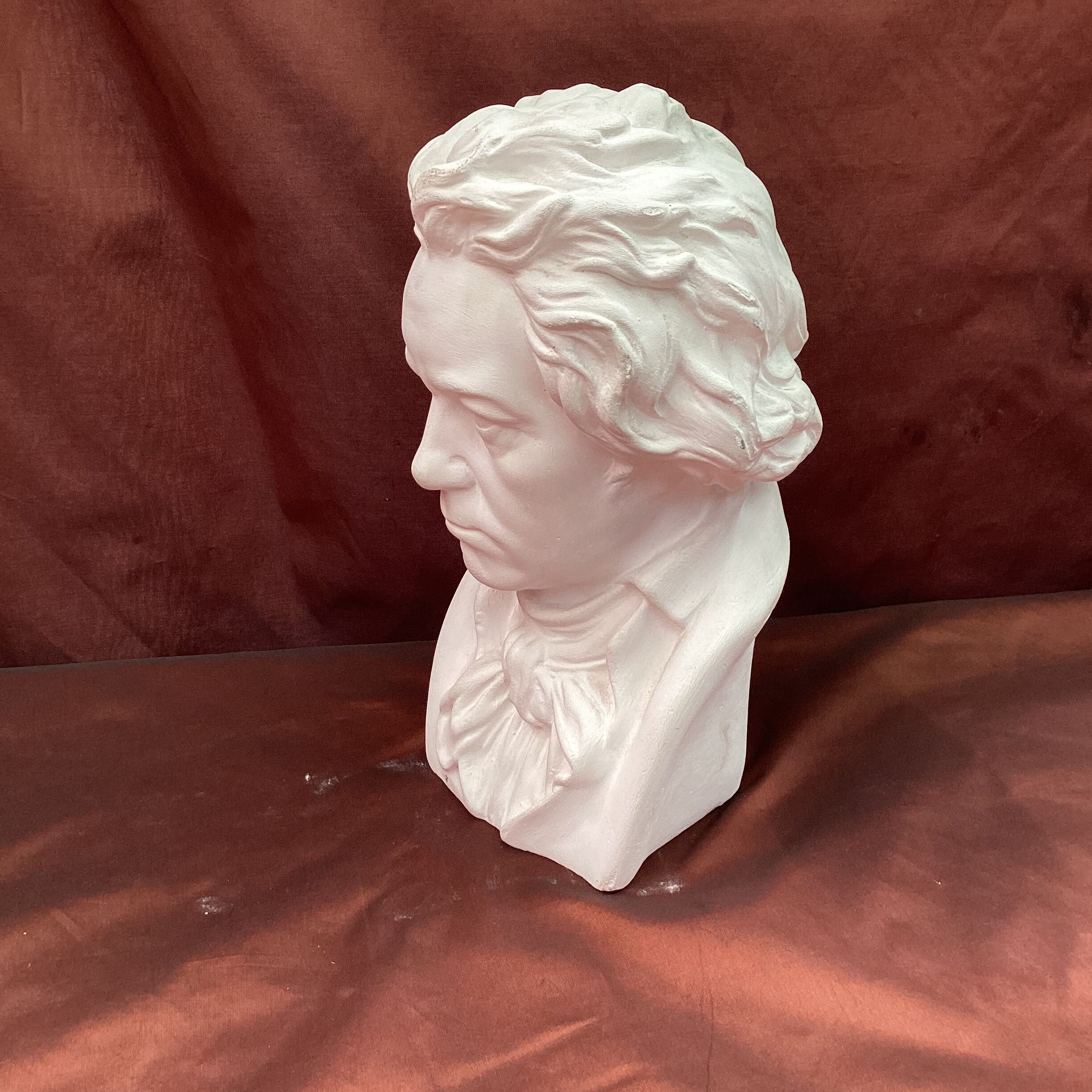 Men's bust in plaster original white