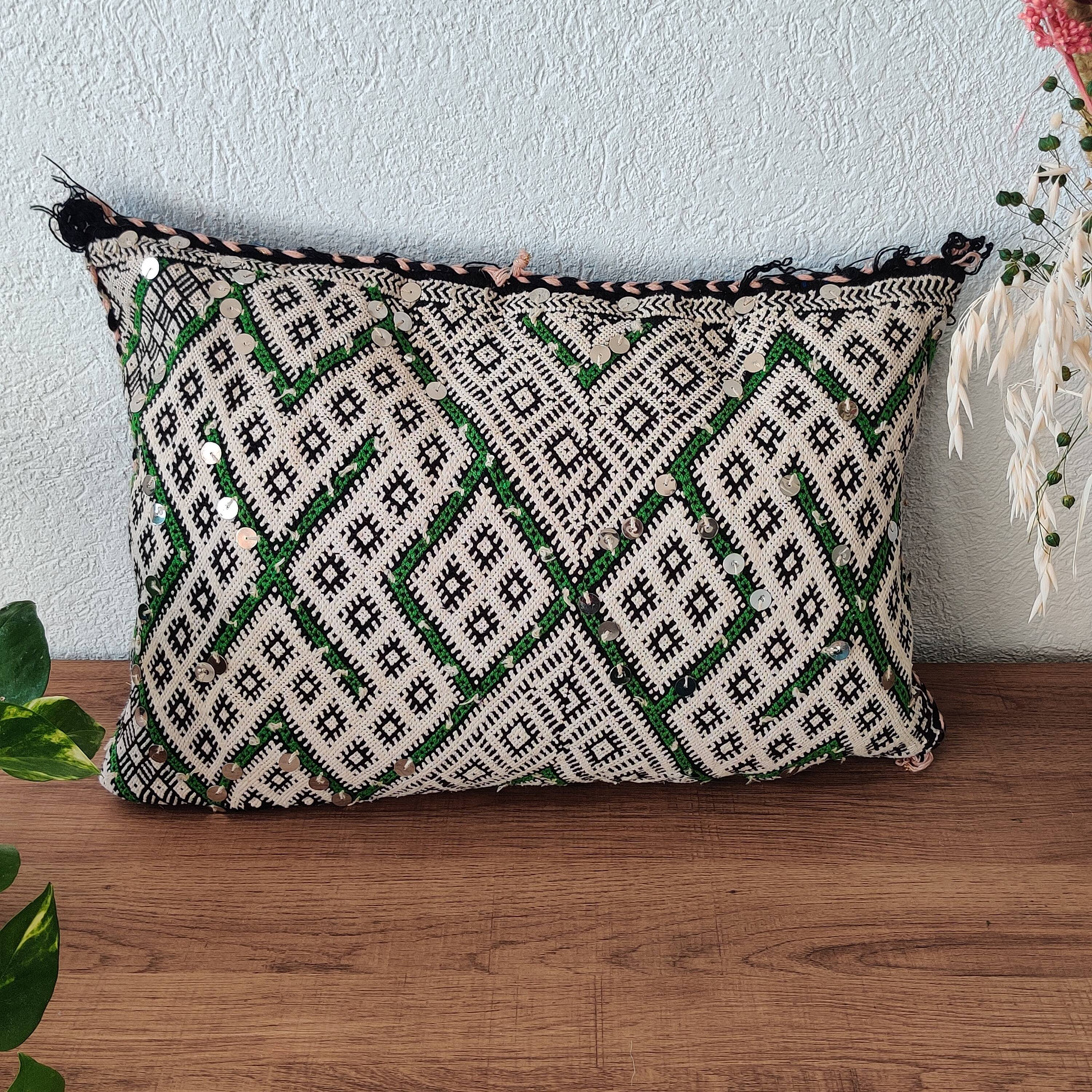 Berber cushion kilim green white