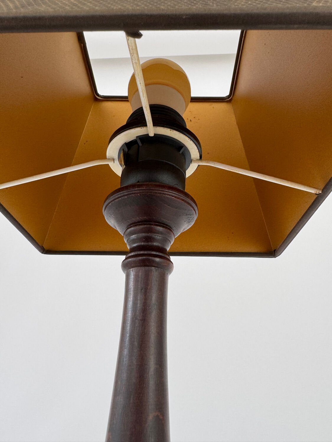 Vintage Modern Wooden Table Lamp
