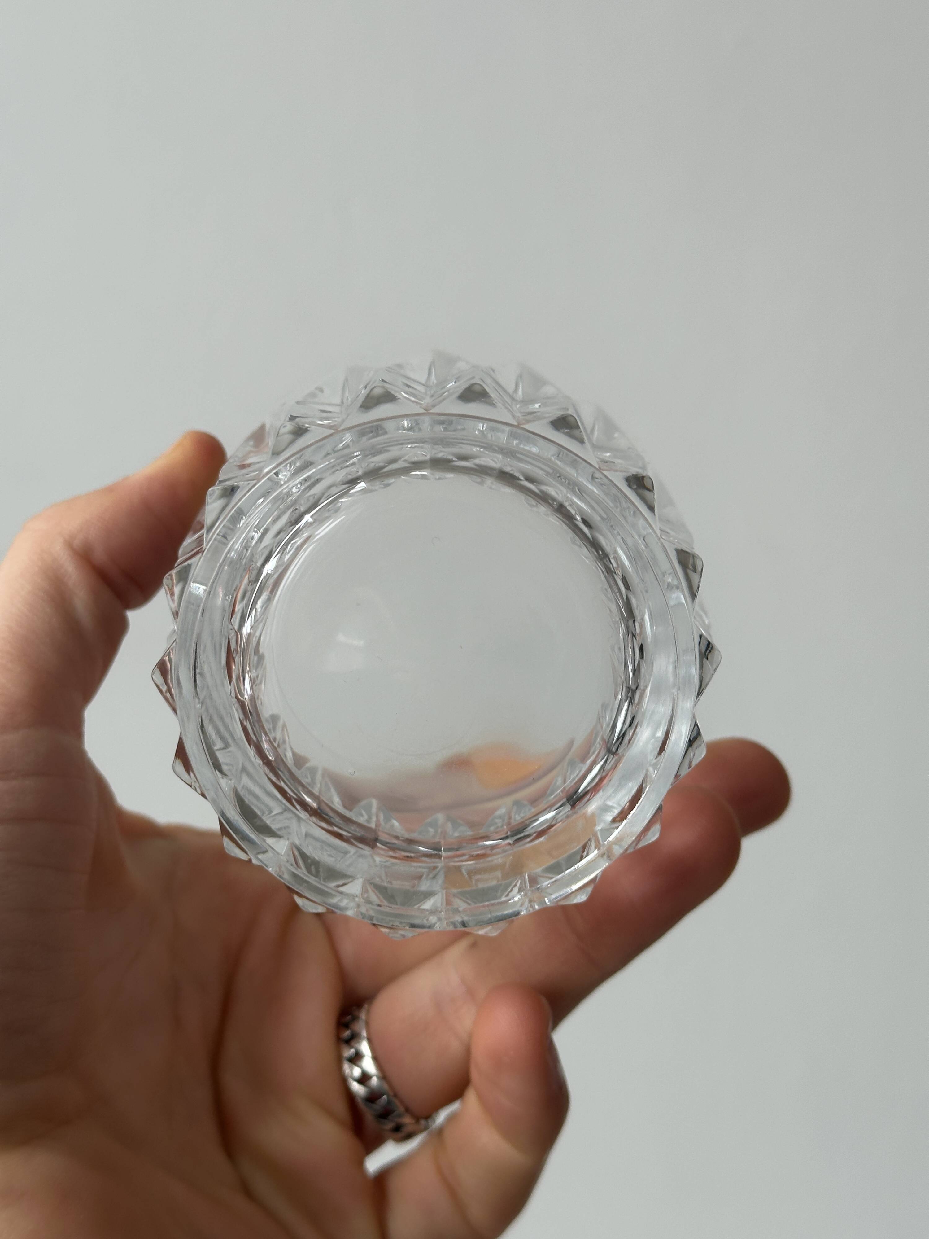 Ensemble de 5 verres à whisky en cristal ciselé