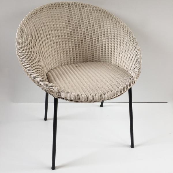 Chaise lusty lloyd loom blanche osier et métal