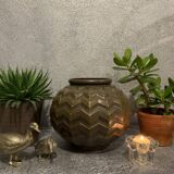 Vase boule en fonte émaillée