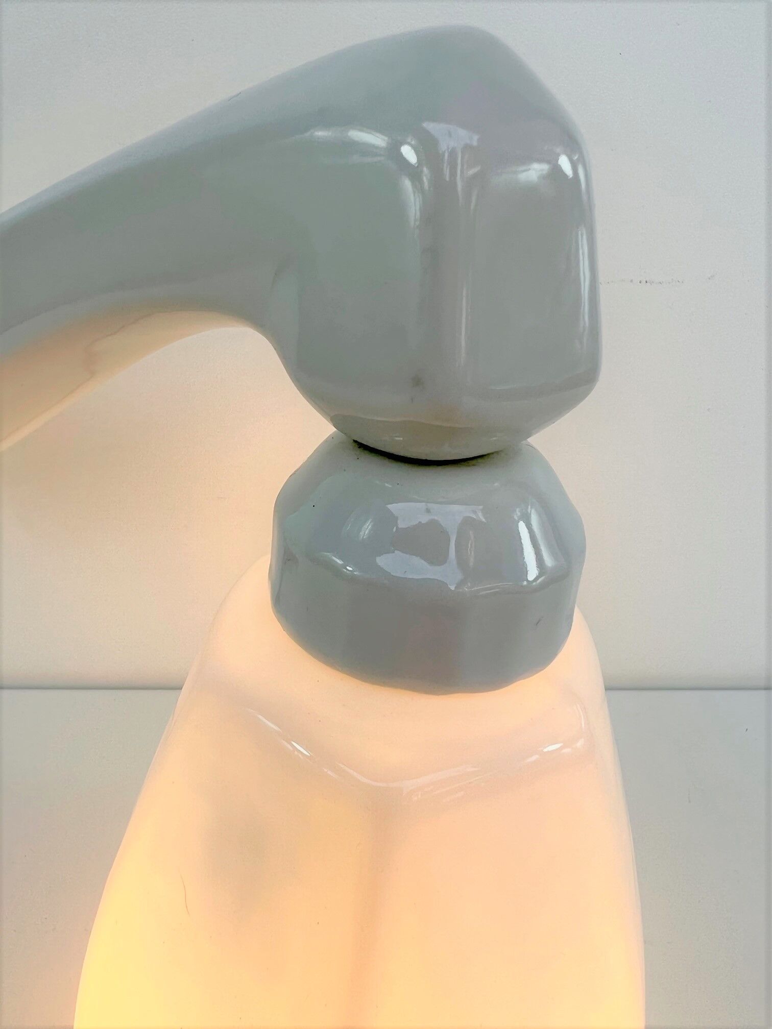 Wall lamp 1930 1940 opaline and porcelain of sarreguemines