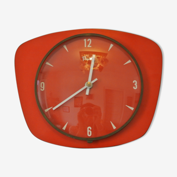 Vintage flash red wall clock