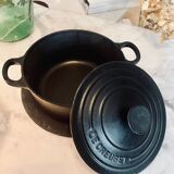 Le Creuset casserole nº18 in black cast iron