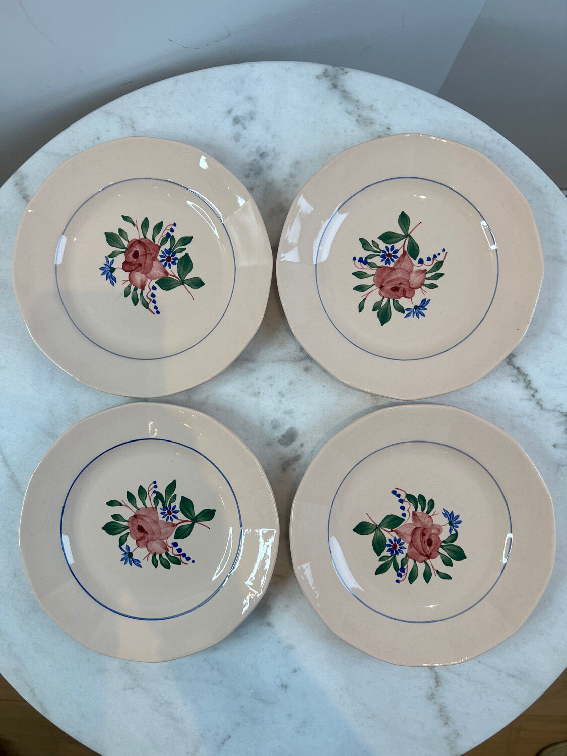 Set of four flat plates Sarreguemines Vosges