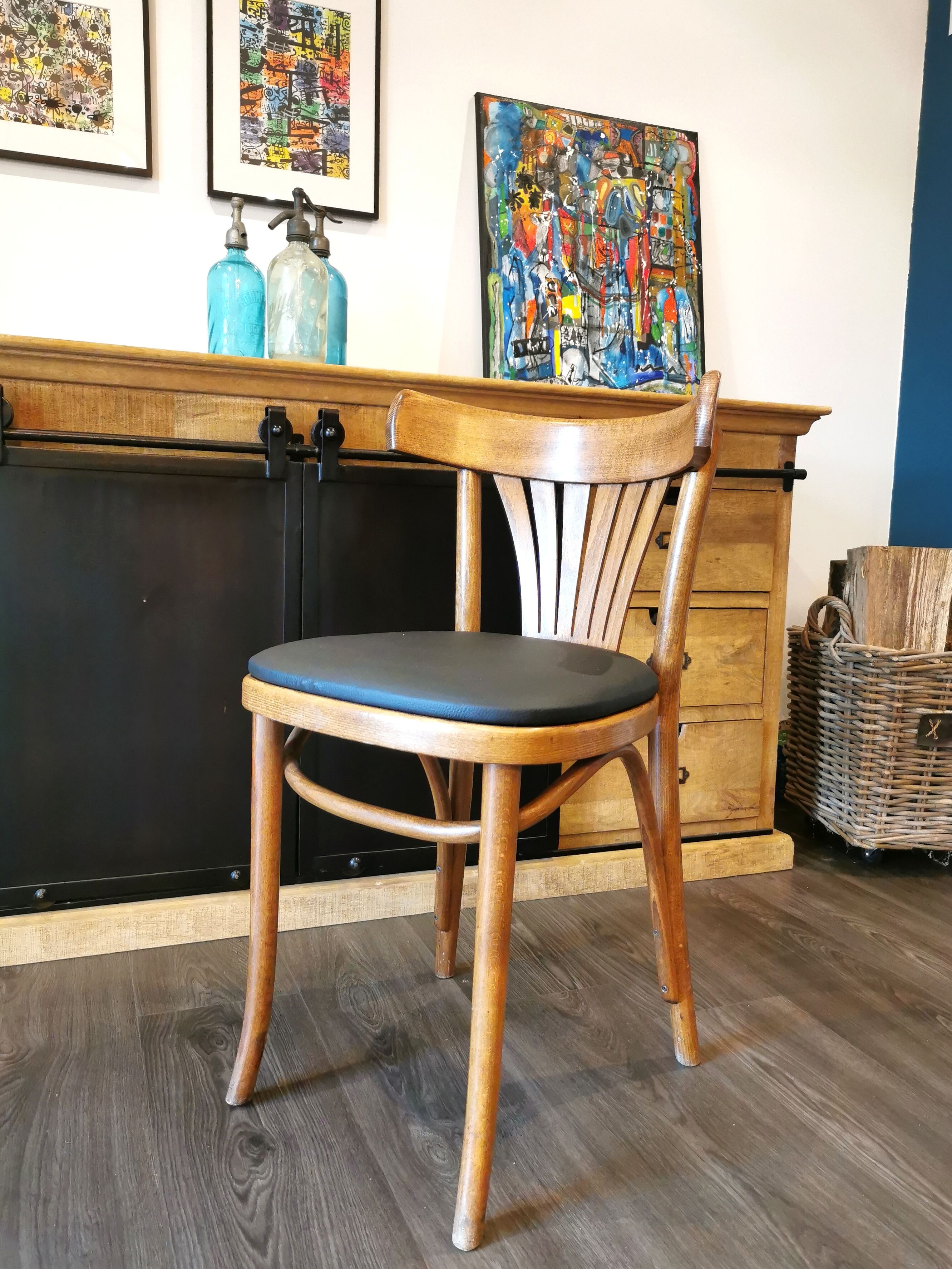 Série de 8 chaises bistrot