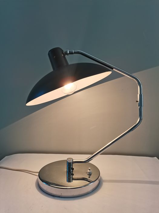 Table lamp nr. 8 clay Michie for Knoll Inc