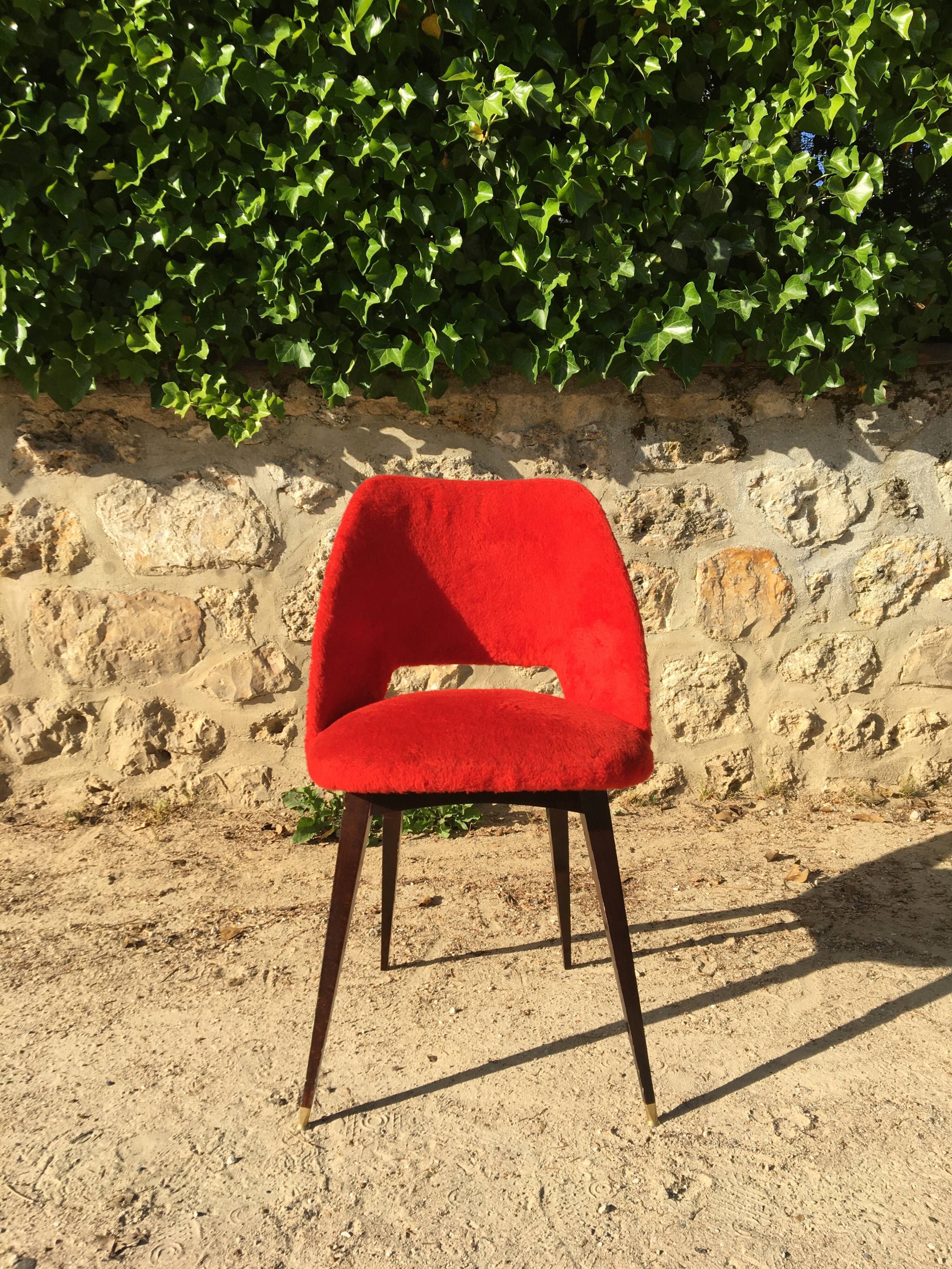 60's red soft chair