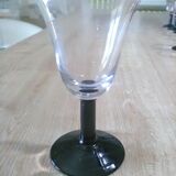 Crystal glasses with black base