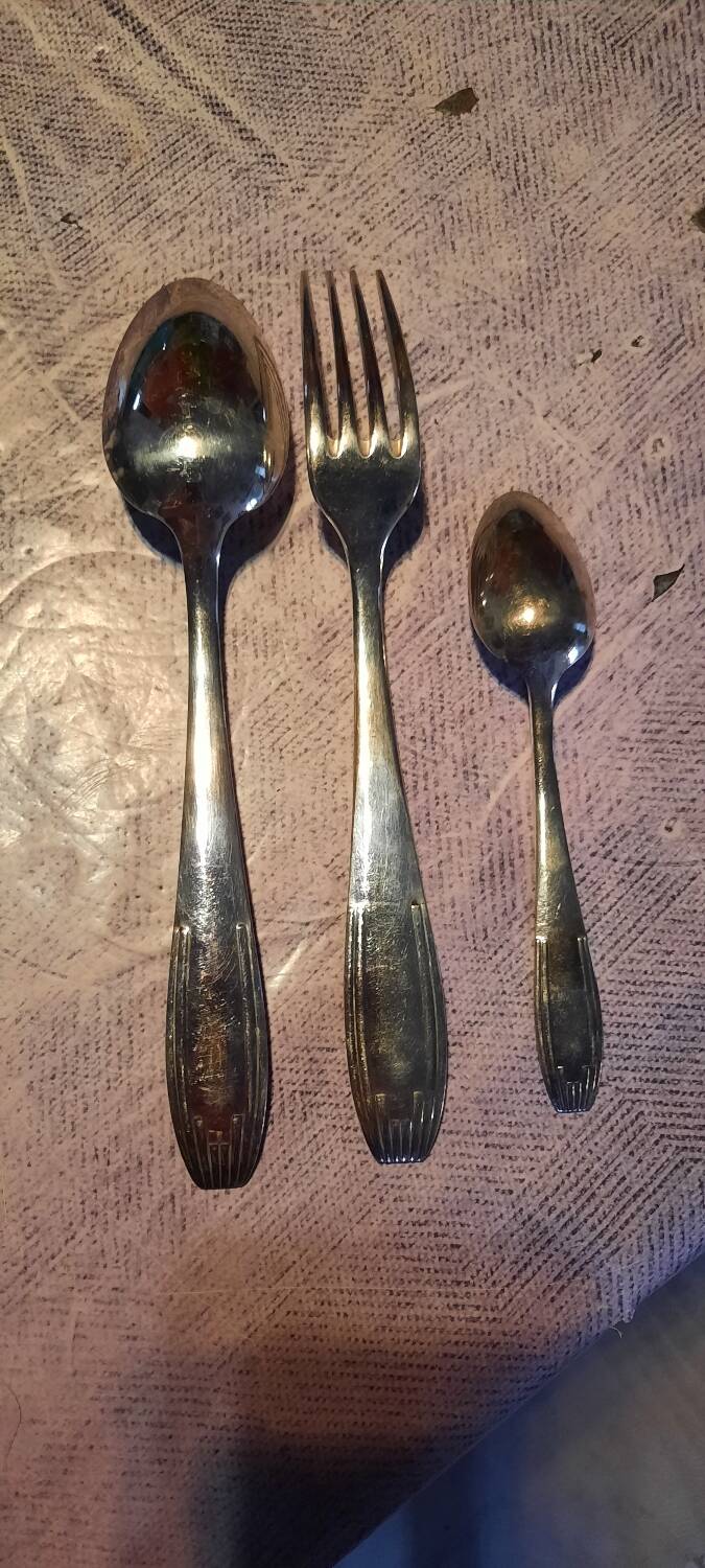 Ménagère en métal argenté