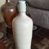 Bouteille en grès ancienne