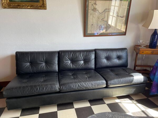 Canapé en cuir mobilier international 70's