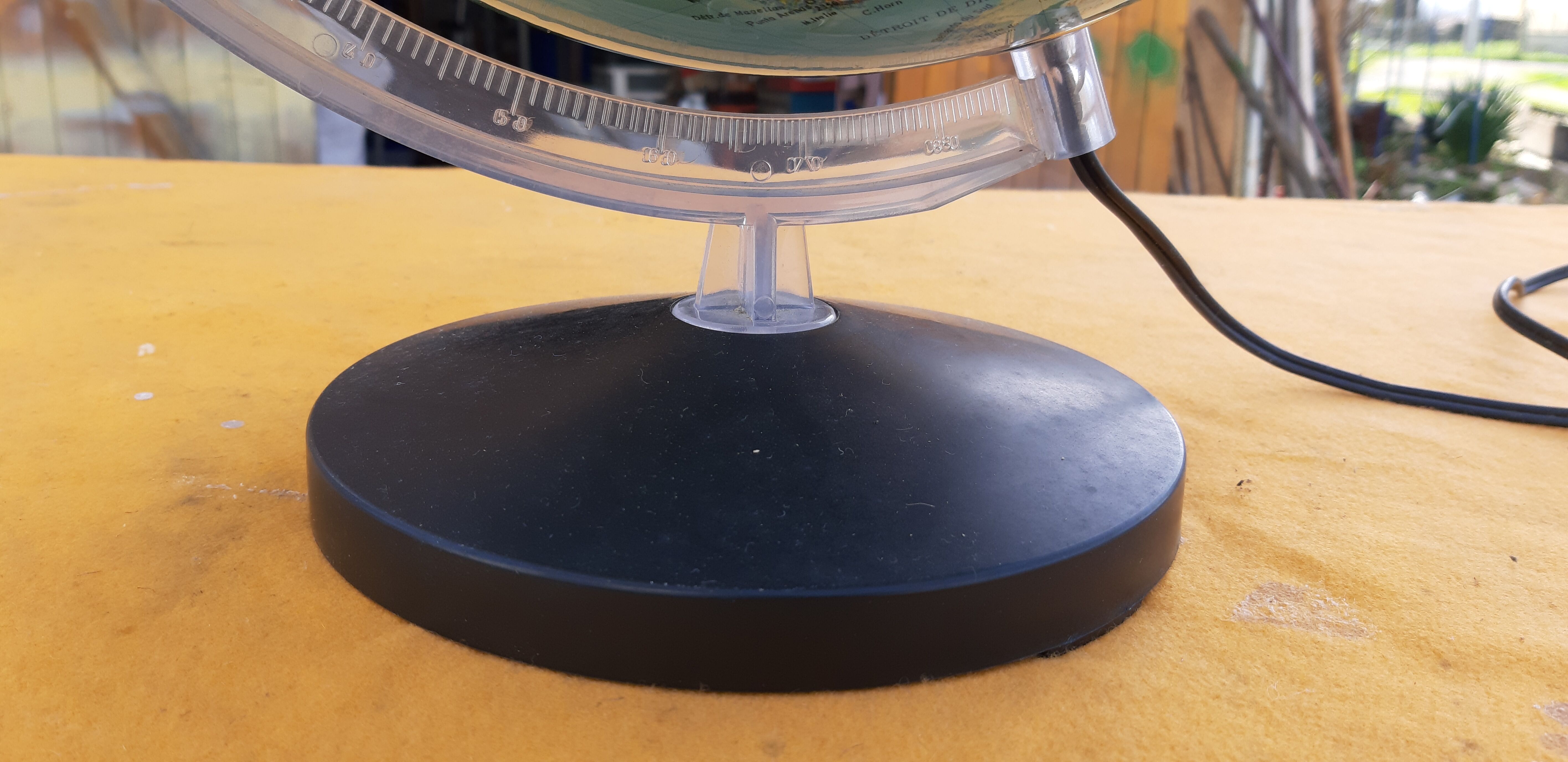 Lampe Mappemonde éclairante