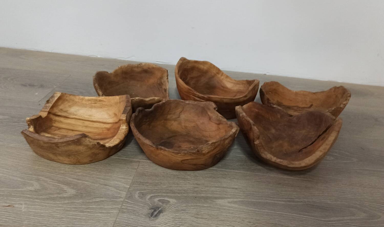 Set of 6 teak bowls
