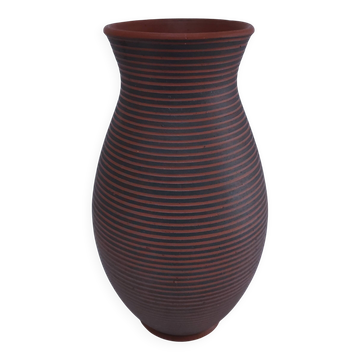 vase argile bicolore strié années 60 signé
