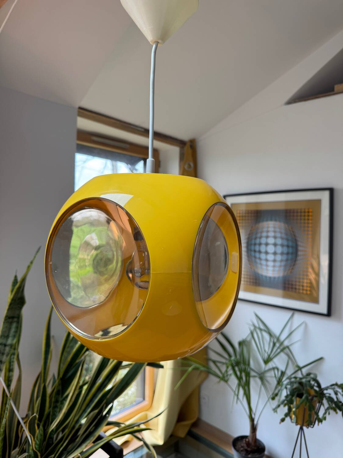 Yellow UFO Space Age suspension attributed to Luigi Colani, 1970s.