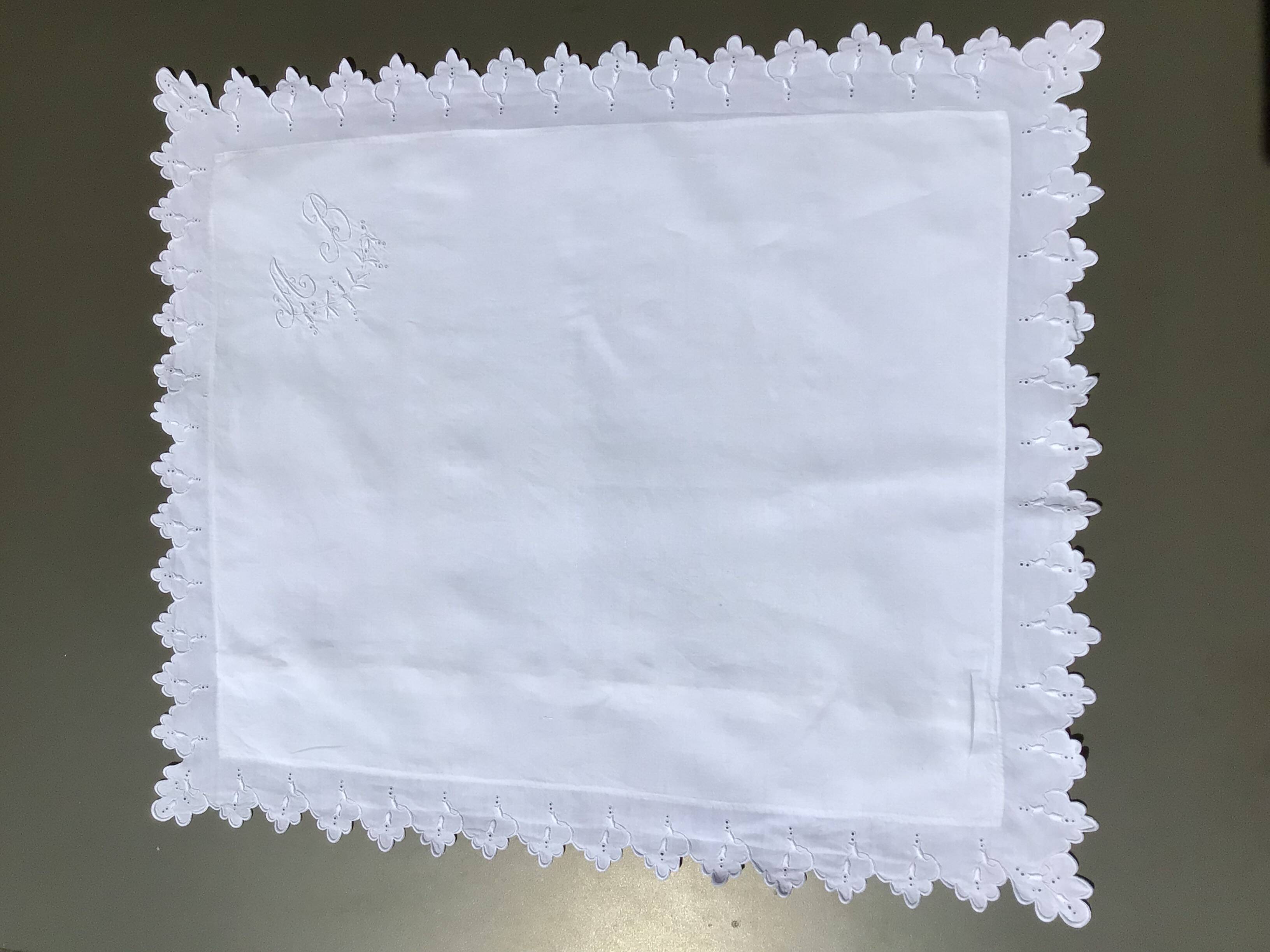 Pillowcase AB scalloped edge English embroidery tulips