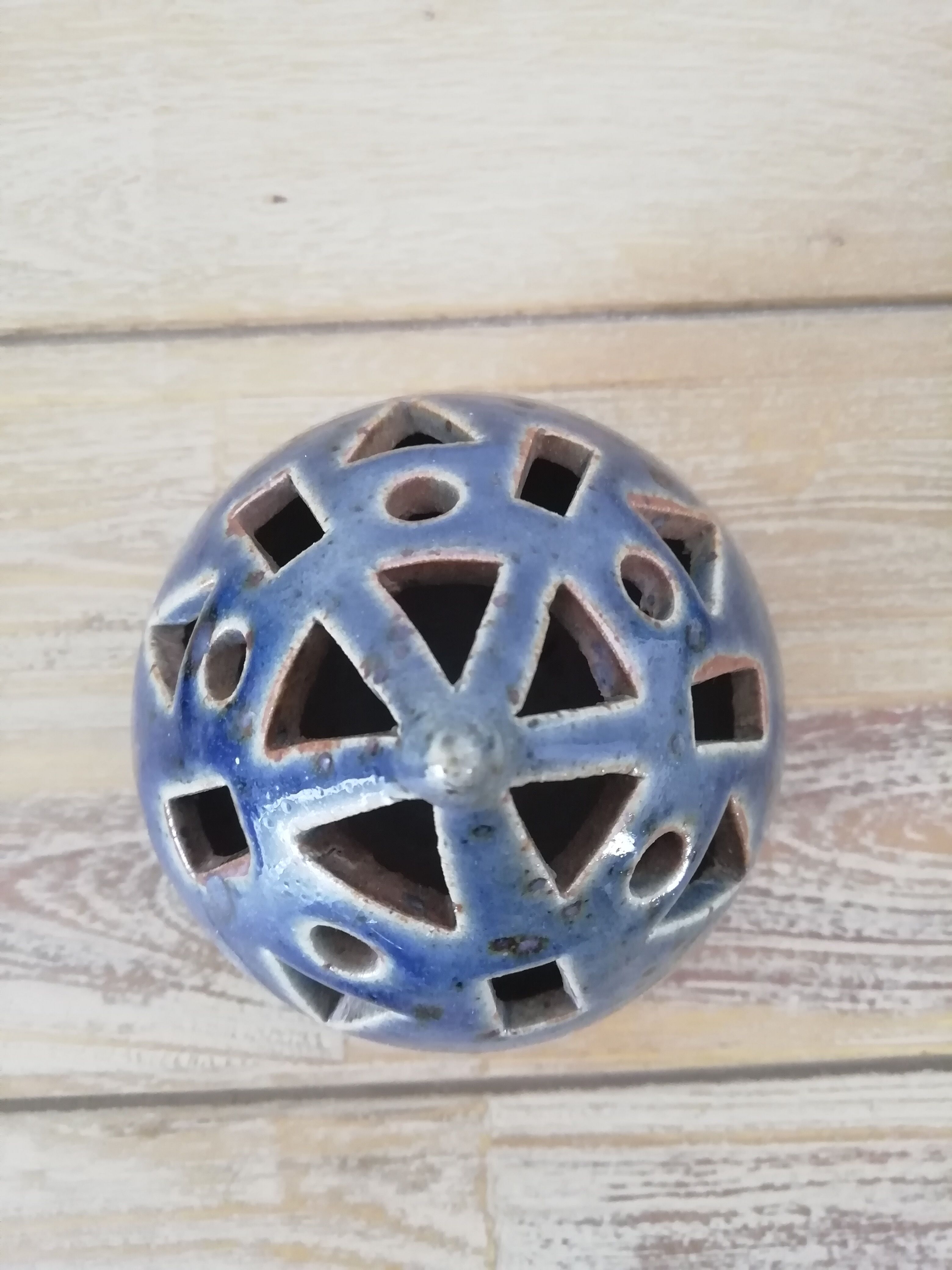 Pique flowers in glazed ceramic-nigon savignies