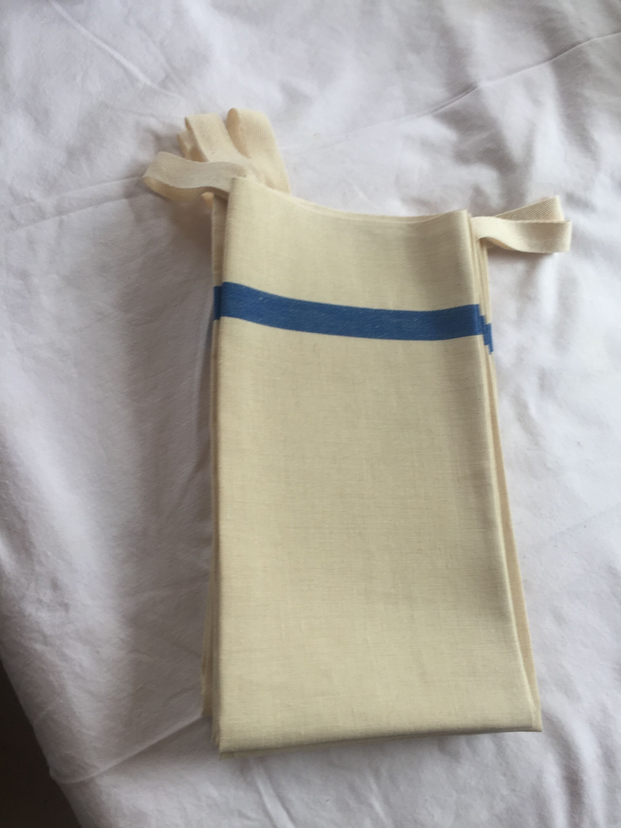 Set of towels in linen