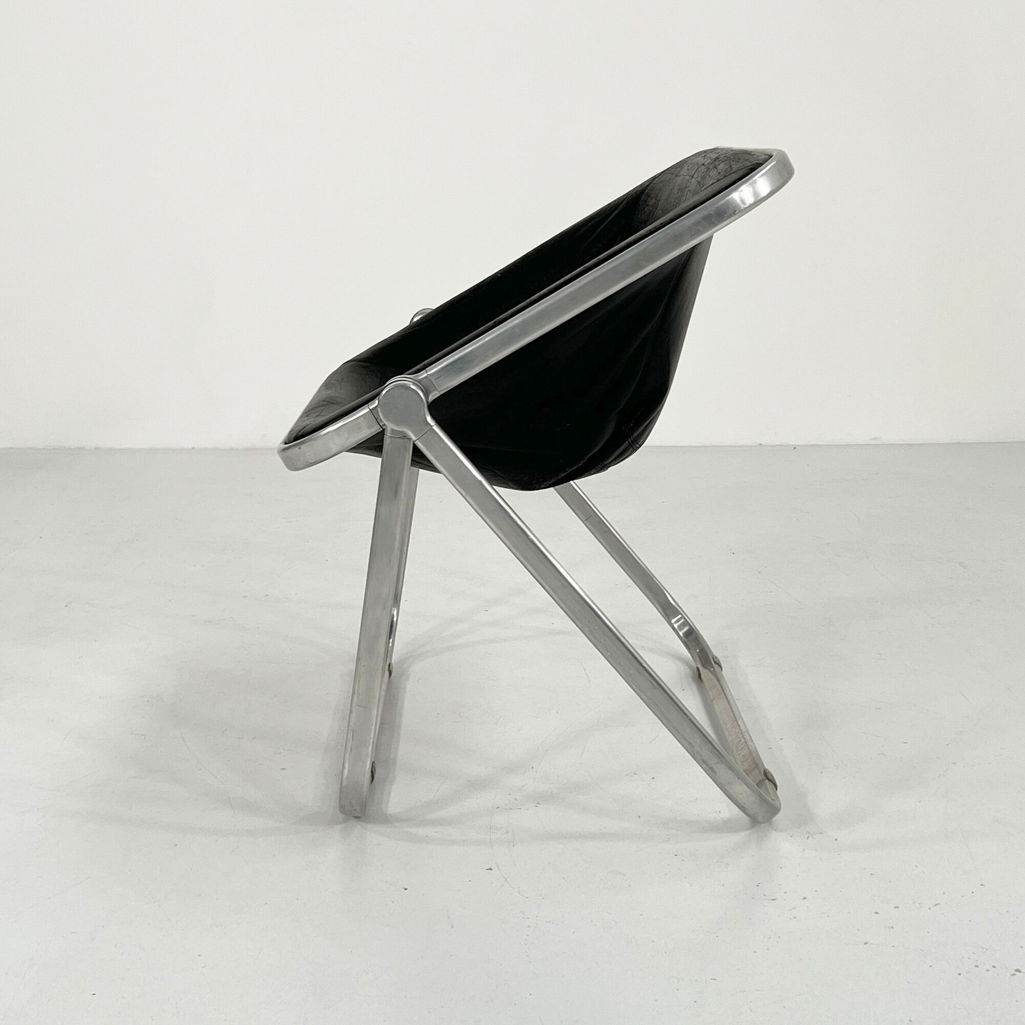 Plona chair in black leather by Giancarlo Piretti for Anonima Castelli, 1970