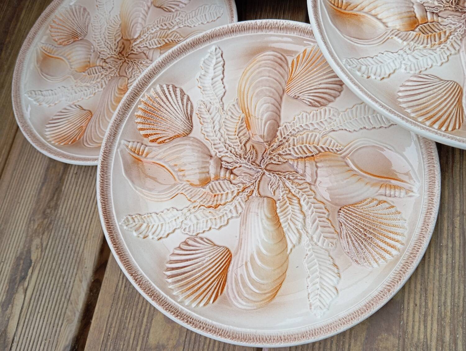 4 shellfish/fish plates 1960 barbotine Les ateliers du Revernay