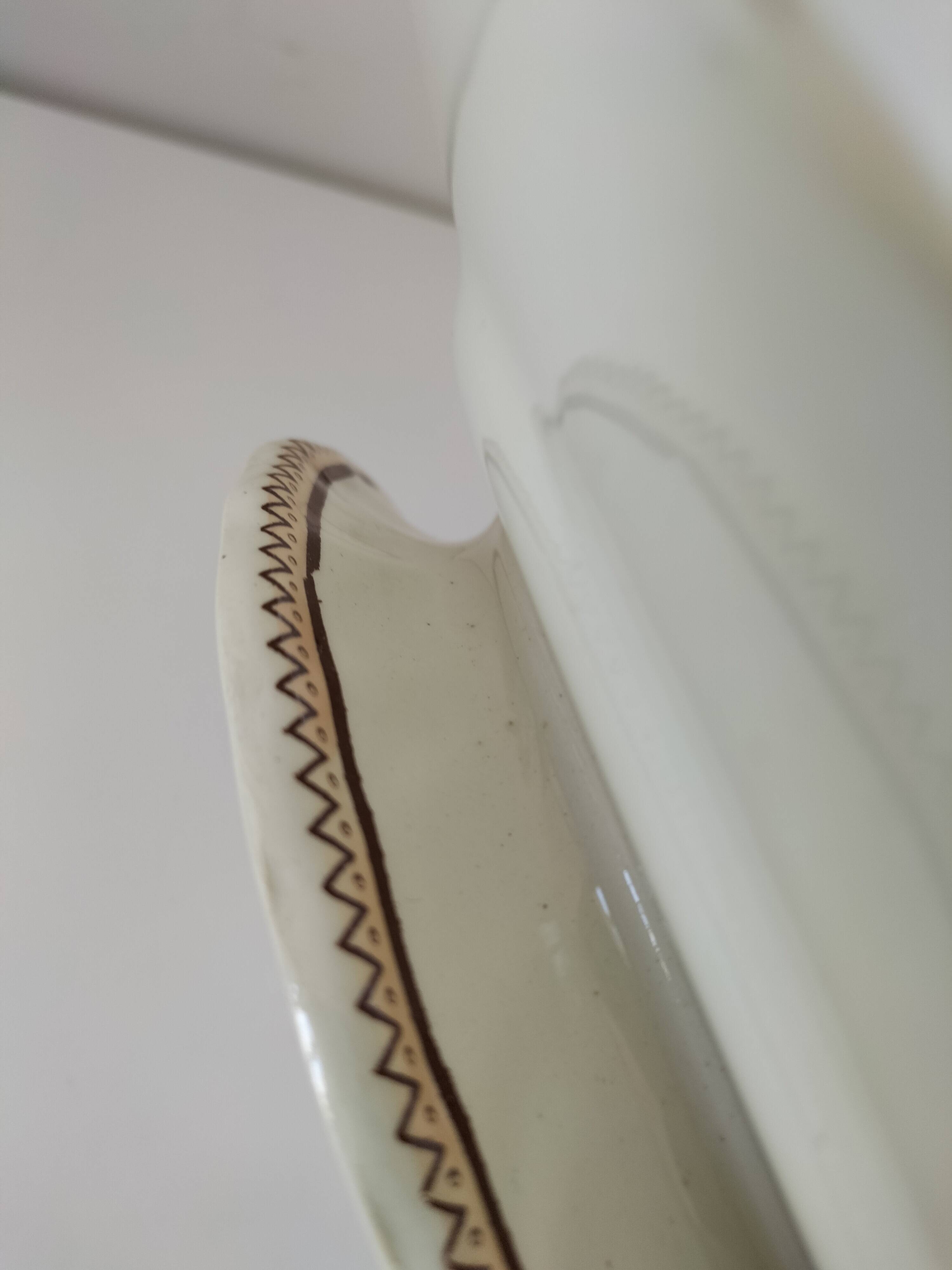 Dish on pedestal Creil & Montereau Mauresque blue brown