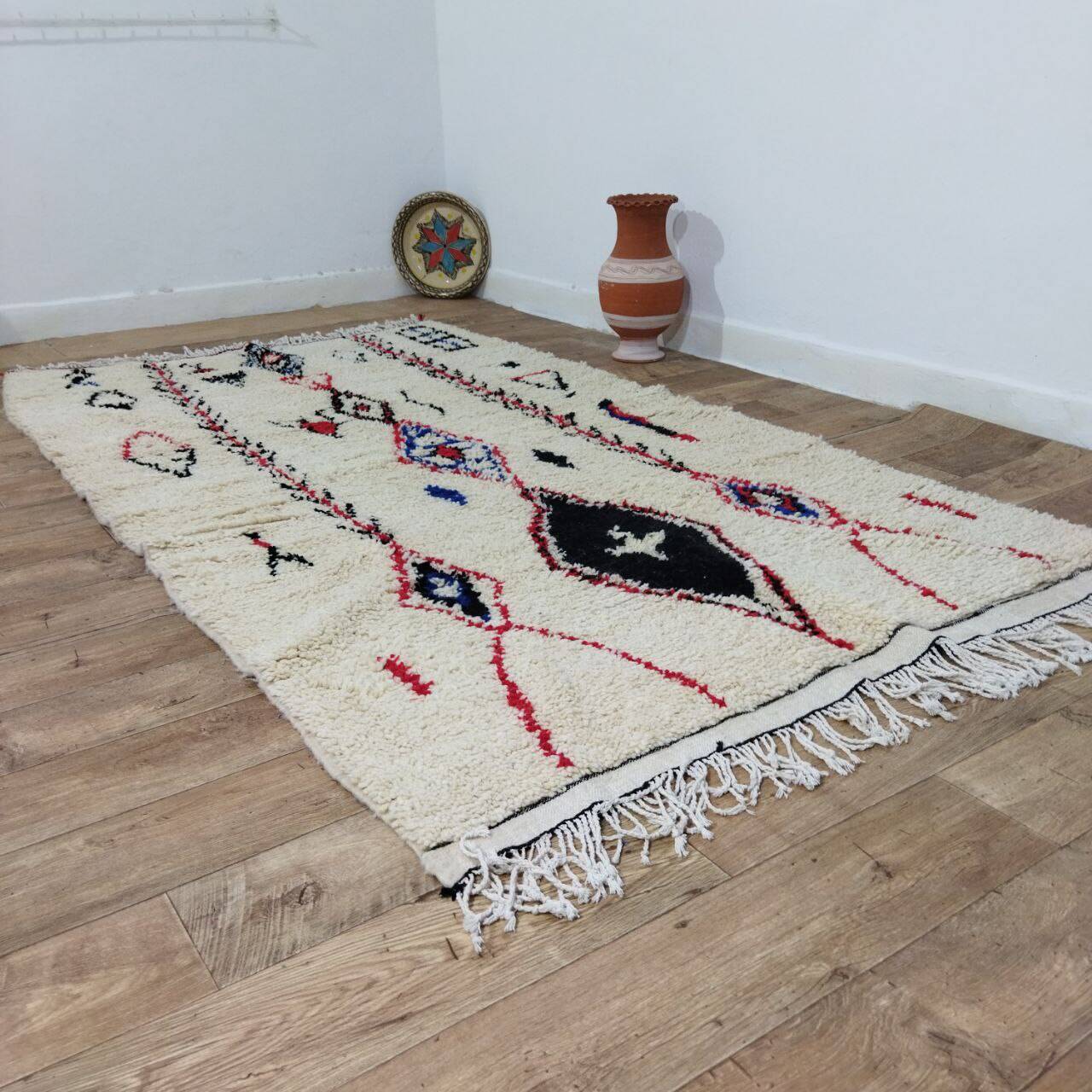 Handmade Moroccan Berber Rug 260 X 147 CM