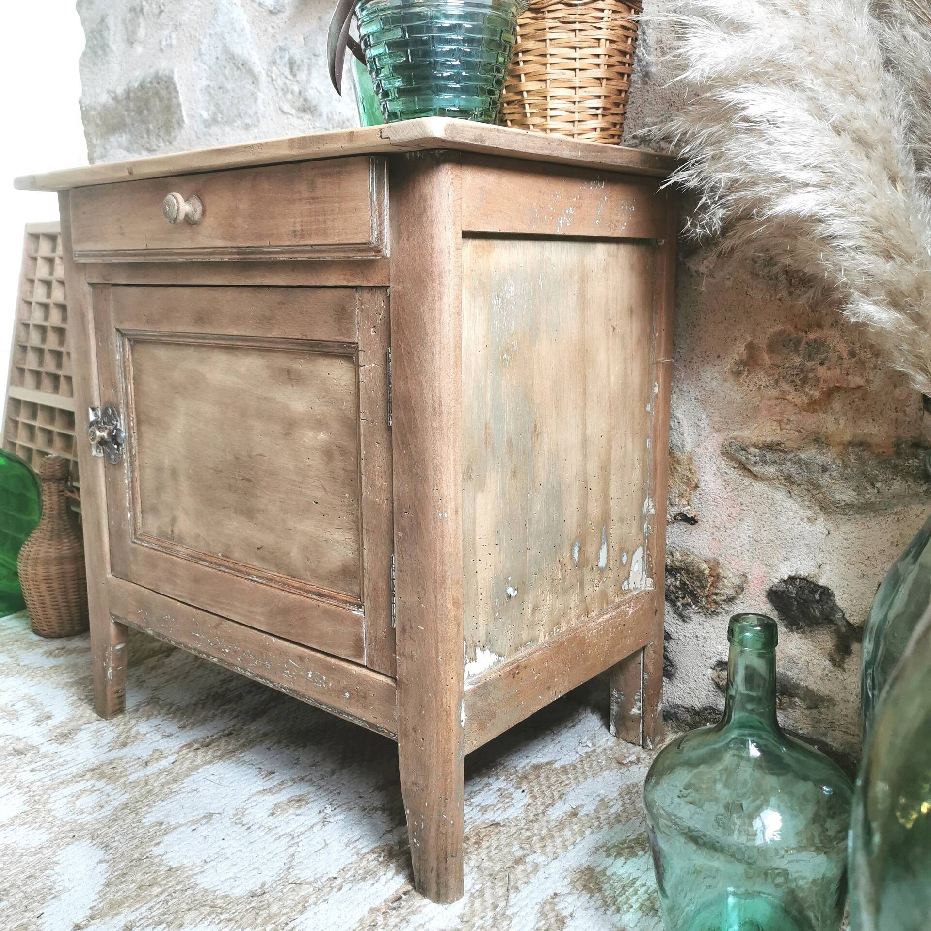 Confiturier, restored mini Parisian buffet