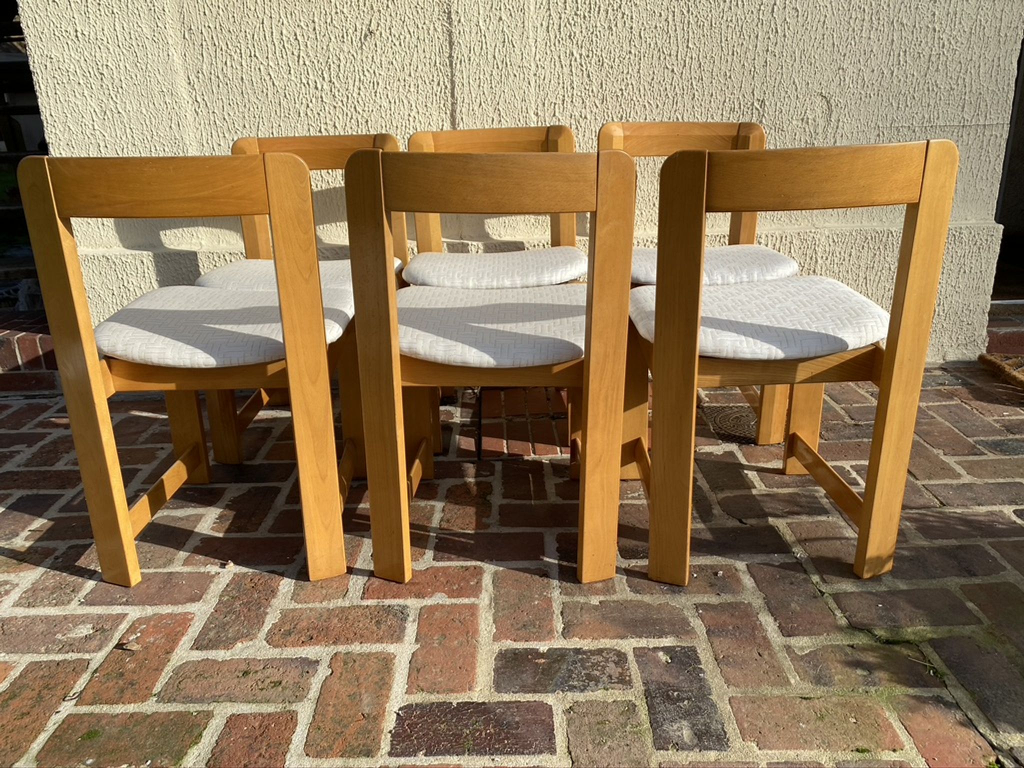 6 chaises vintage design scandinave Guilleumas