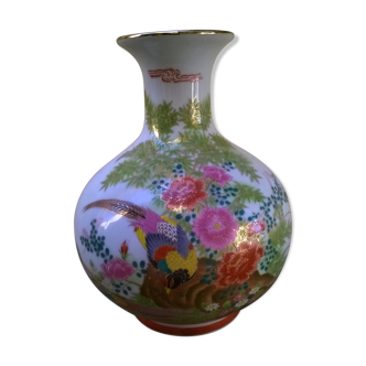 Small Asian vase
