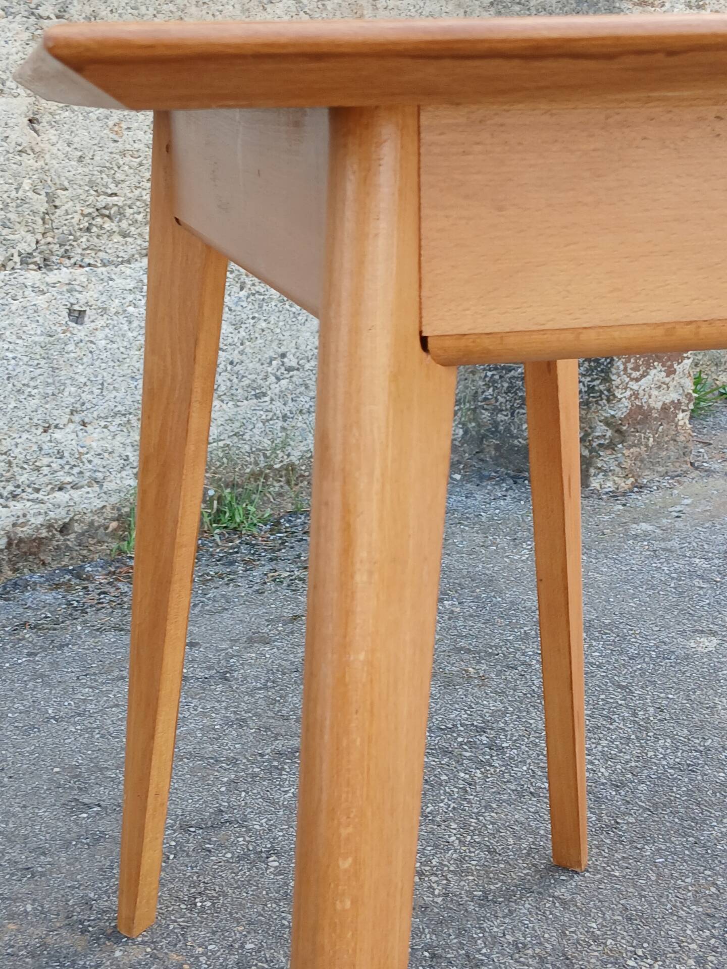 Table d’appoint bureau anneées 50/60