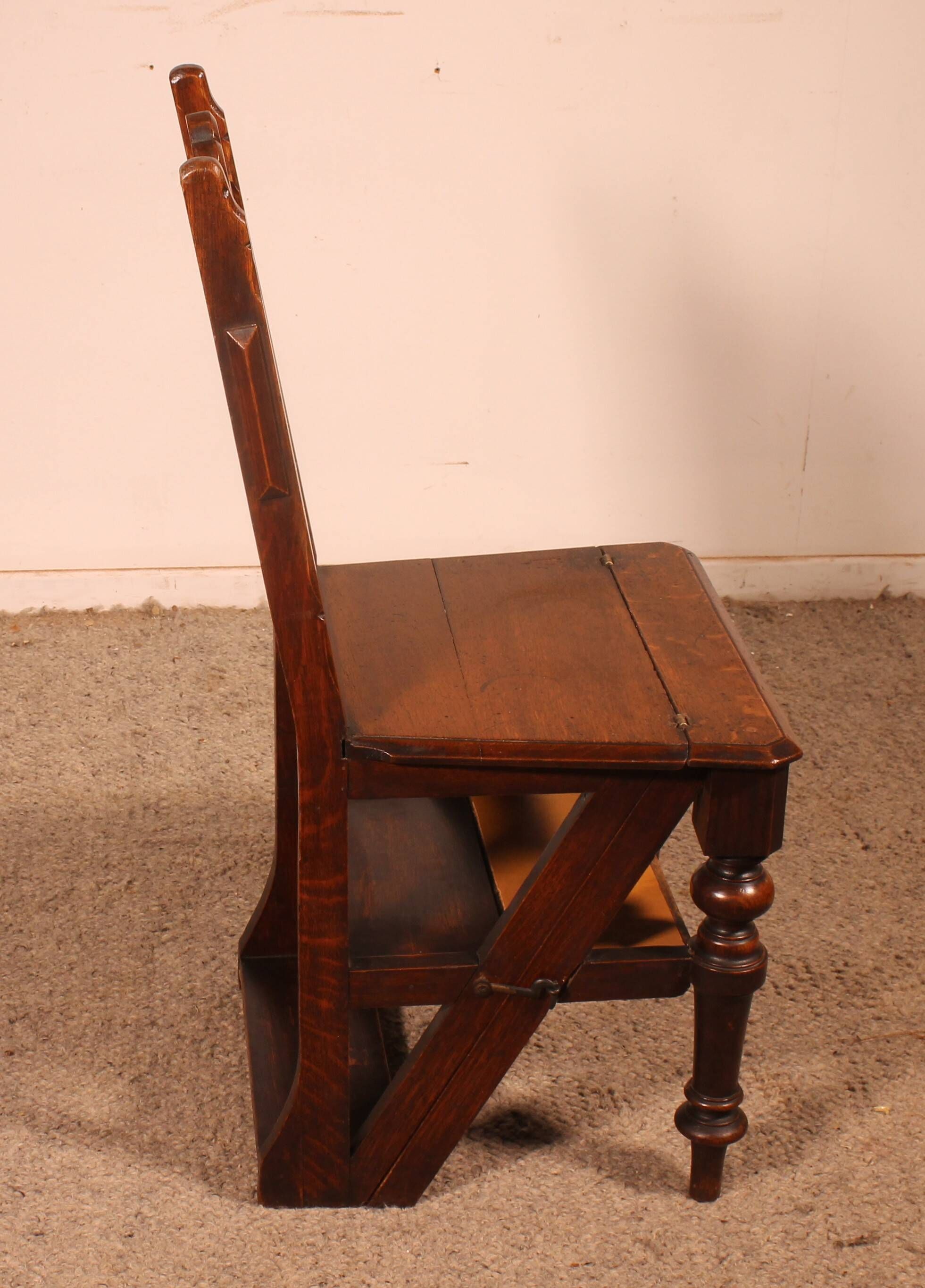 neogothic step stool - 19th century in oak