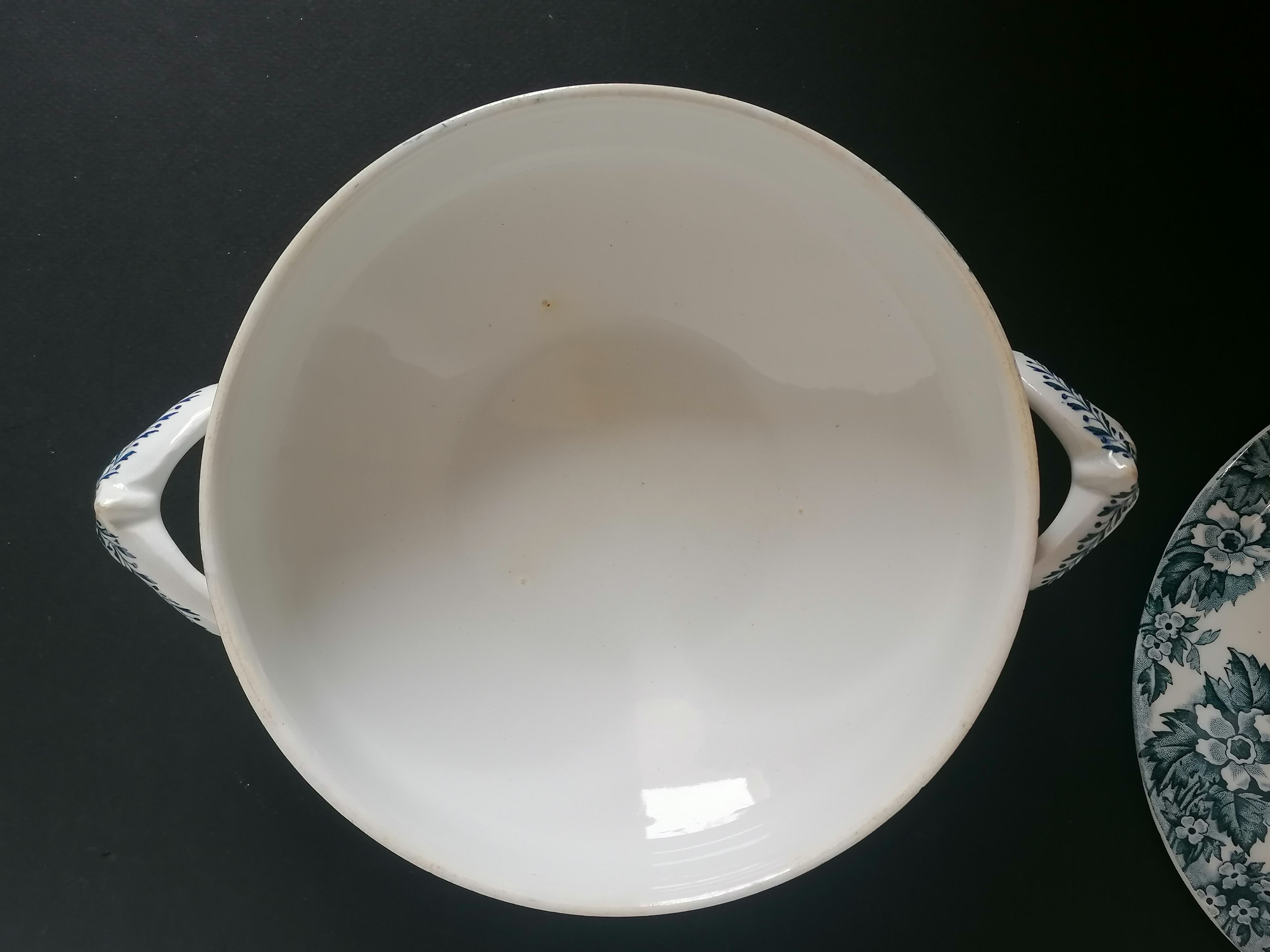 Vegetable soup pot iron land mill wolves Marie-Louise