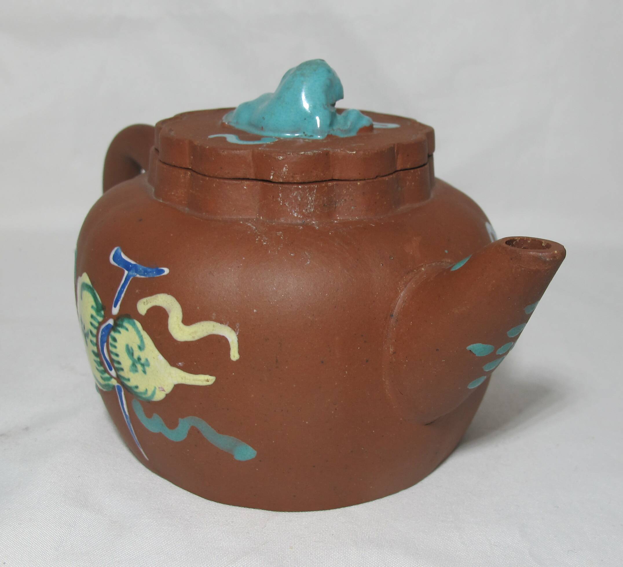 Old small Chinese Yixing terracotta teapot