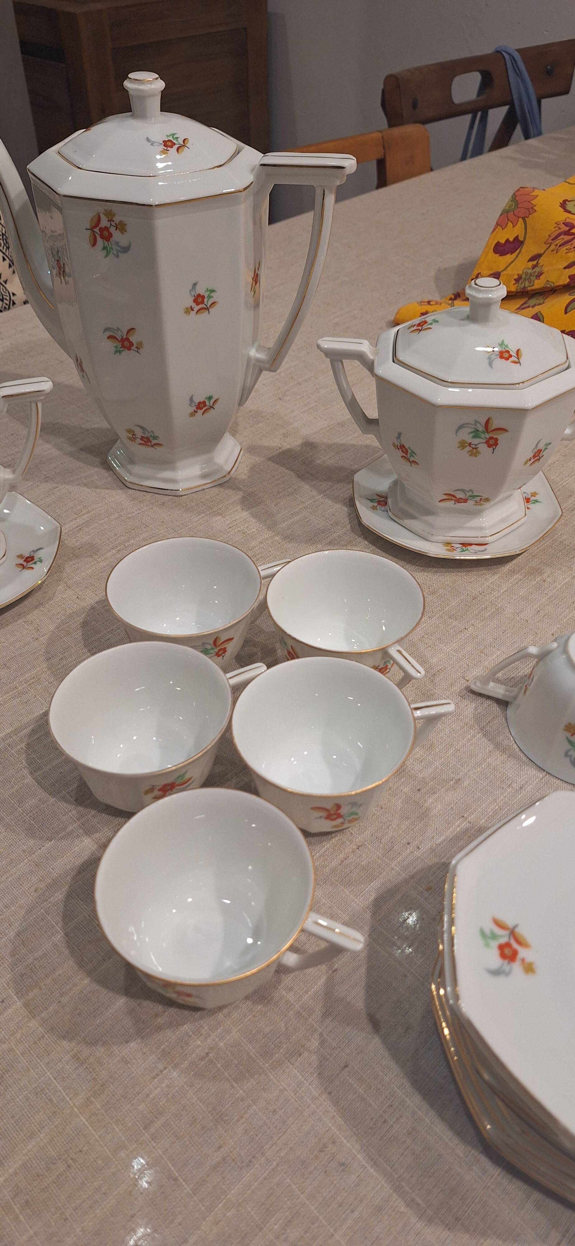 Coffee or tea service Porcelain Epiag D.F.