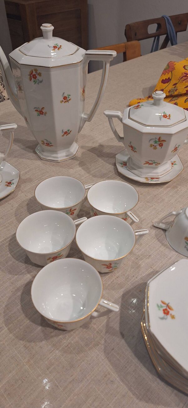 Service à café ou thé Porcelaine Epiag D.F