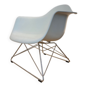 Fauteuil LAR de Charles & Ray Eames, Vitra